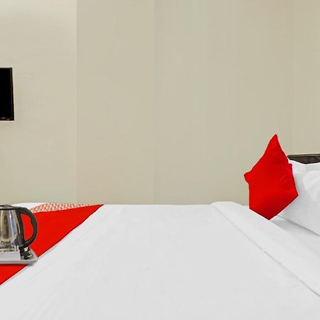 Oyo Happy Stay Hotels Haïdarabad Extérieur photo