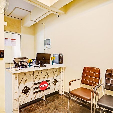 Oyo Happy Stay Hotels Haïdarabad Extérieur photo