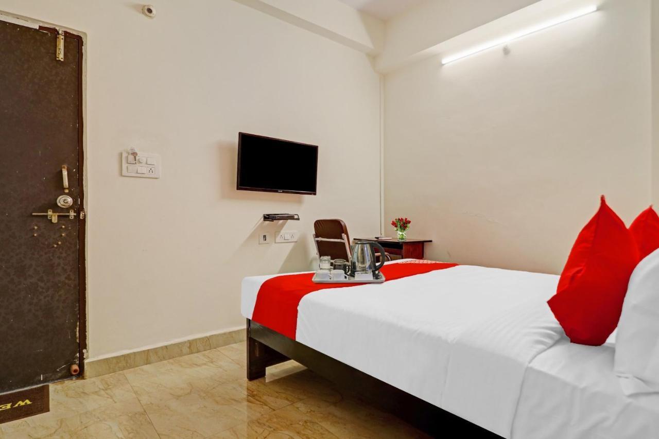 Oyo Happy Stay Hotels Haïdarabad Extérieur photo