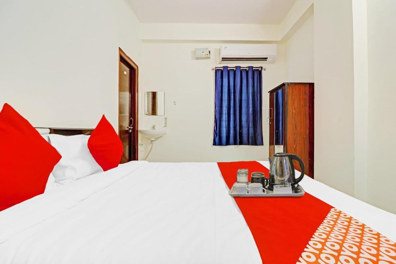 Oyo Happy Stay Hotels Haïdarabad Extérieur photo